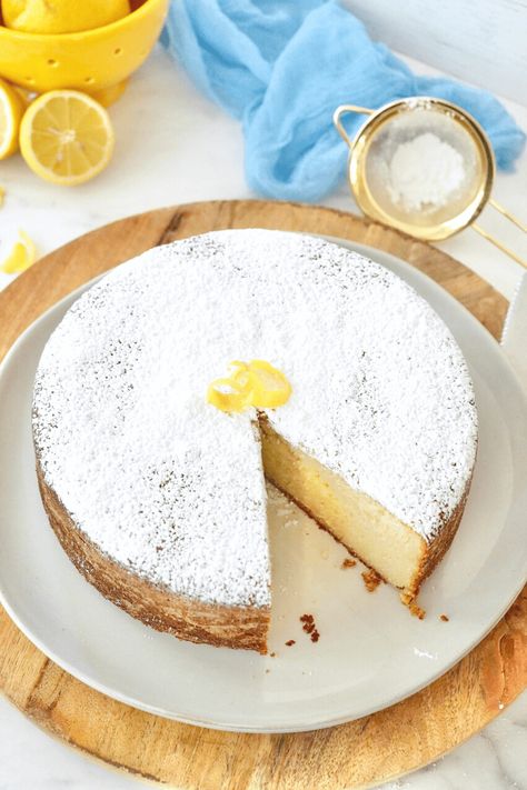 Make this simple, yet incredibly moist Italian Lemon Ricotta Cake today! Super moist, flavorful cheesecake. This is the best authentic Italian recipe! High altitude and gluten-free adaptations included. Recipe via @thefreshcooky Lemon Ricotta Cream, Italian Lemon Ricotta Cake, Lemon Ricotta Cake Recipes, Ricotta Cake Recipes, Orange Olive Oil Cake, Lemon Ricotta Cake, Lemon Olive Oil Cake, Steak And Shrimp, Simply Taralynn