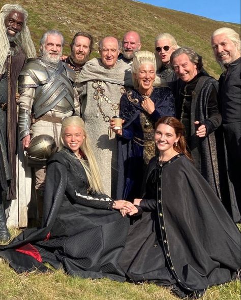 House Of The Dragon Cast, Game Of Thrones Meme, Eve Best, Dragon House, A Dance With Dragons, Dragon Series, Game Of Thrones Funny, Targaryen Aesthetic, Rhaenyra Targaryen