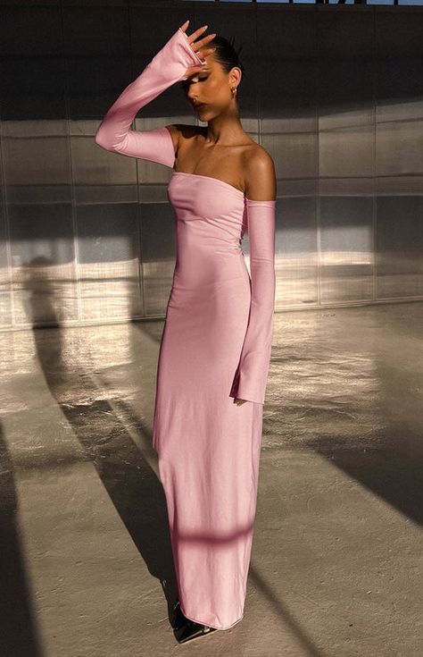 Kamie Pink Long Sleeve Maxi Dress – Beginning Boutique US Pink Long Sleeve Maxi Dress, Long Sleeve Summer Dress, Sleeveless Tops Summer, Pink Formal Dresses, Long Sleeve Dress Formal, Buy Dresses Online, Modesty Fashion, Off The Shoulder Long Sleeve, Maxi Dress Prom