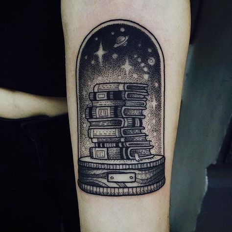 via tumblr.com Reader Tattoo, Writer Tattoo, Reading Tattoo, Literary Tattoo, Tattoos Pinterest, Bookish Tattoos, Literary Tattoos, Meaningful Tattoos For Women, Badass Tattoos