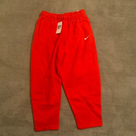 Never Worn Nike Sweatpants. Size Womens Medium. Pockets/Drawstring. Original Condition Red Nike Sweatpants, Nike Sweatpants, Red Nike, Nike Red, Nike Pants, Women's Nike, Track Pants, Nike Women, Pant Jumpsuit