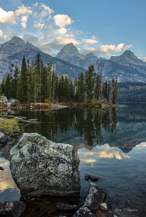 Taggart Lake, Mountains And Lake, Mountain Stream, Wyoming, Us Travel, Beautiful World, Beautiful Landscapes, Montana, National Park