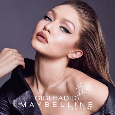 Gigi Hadid Maybelline, Gigi 2, Anwar Hadid, Gigi And Bella Hadid, Bella Gigi Hadid, Gigi And Bella, Maybelline Makeup, Bella Gigi, Gigi Bella