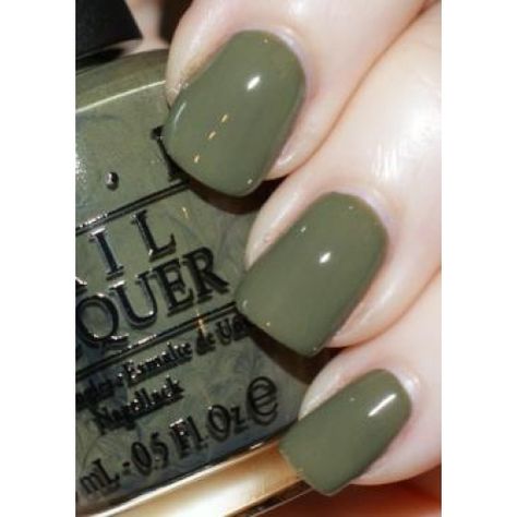 I actually really like this earthy tone nail polish Green Manicure, Dark Green Nails, Green Nail Polish, Green Nail, Super Nails, Dark Nails, Colorful Nail Designs, Fall Nail Colors, Gel Nail Designs