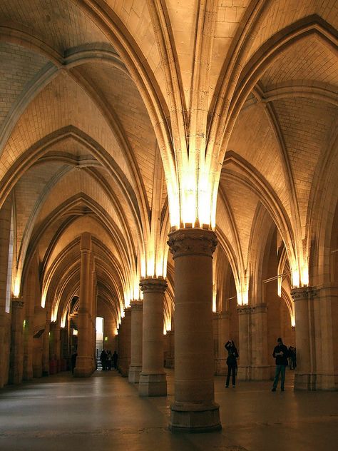 Conciergerie Paris, Paris Landmarks, Paris Place, Architecture History, Paris Tours, Paris Photo, Paris Photos, Historical Place, 14th Century