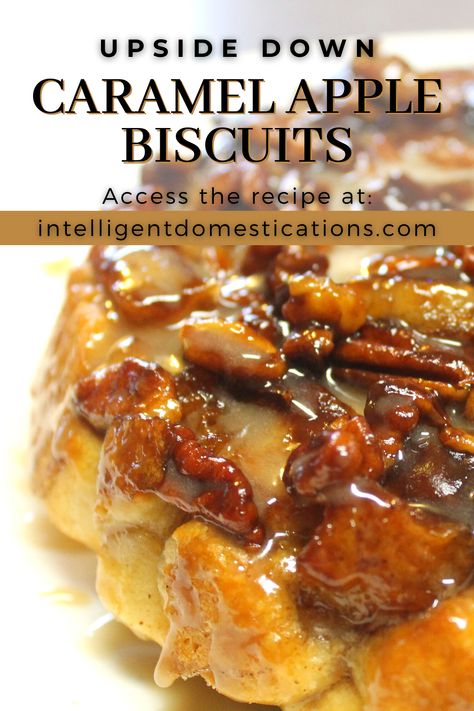 Caramel Apple Biscuits, Baked Apples Breakfast Recipe, Biscuits And Apples Recipes, Recipes Using Red Delicious Apples, Red Delicious Apple Recipes Easy, Apple Pie Biscuits Recipe, Apple Biscuit Dessert, Shabbat Breakfast, Apples And Biscuits