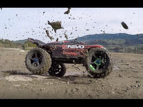 Rc Cars And Trucks, Rc Crawler, By The Lake, Slow Motion, Electronics Gadgets, Monster Truck, Radio Control, Rc Cars, Electric Cars