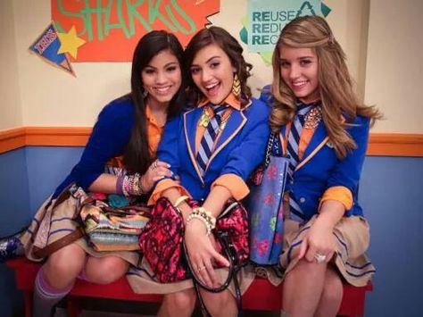 Every Witch Way Maddie, Wits Academy, Every Witch Way, Dan Schneider, Nickelodeon Shows, Team Pictures, Pretty Faces, Fairy Girl, Anime Drawings Boy