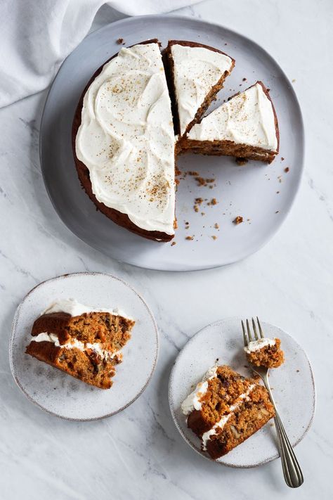 Cardamom Buttercream, Labneh Recipe, Easy Carrot Cake, Sweet Treats Recipes, Treats Recipes, Carrot Recipes, Sweet Cravings, Traditional Recipes, Baking Tins