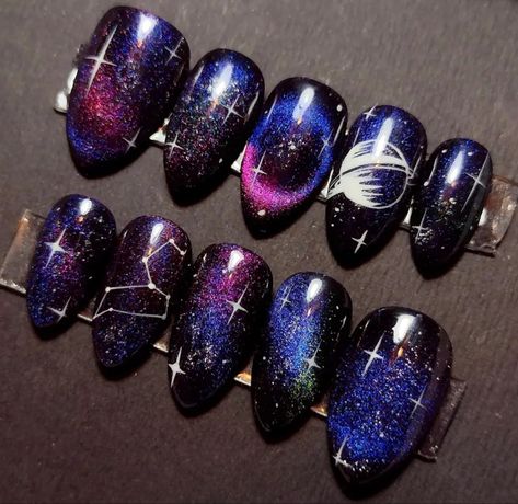 Nasa Nails, Galaxy Nail, Galaxy Nail Art, Space Nails, Manicure Nail Designs, Galaxy Nails, Kawaii Nails, Gem Nails, Autumn Nails