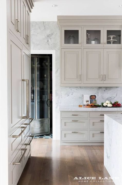 love this cabinet colour - apparently it is close to Benjamin Moore Balboa Mist Coastal Contemporary Kitchen, Light Grey Kitchen Cabinets, Light Grey Kitchens, Contemporary Style Kitchen, White Granite Countertops, Kitchen Design Color, Kitchen Remodel Inspiration, Coastal Contemporary, Home Luxury