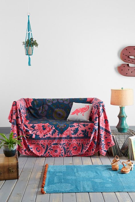 Magical Thinking Technicolor Medallion Tapestry - Urban Outfitters Dorm Room Minimalist, Boho Couches, Feng Shui Design, Room Minimalist, Chic Sofa, Hippie Decor, Couch Set, Bohemian Interior, Couch Covers