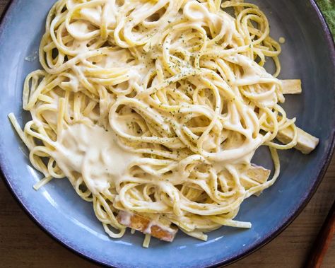 Vegan Cashew Sauce, Cashew Alfredo Sauce, Cashew Alfredo, Dairy Free Alfredo Sauce, Cheap Lazy Vegan, Butternut Squash Pasta Sauce, Vegan Alfredo Sauce, Lazy Vegan, Vegan Alfredo