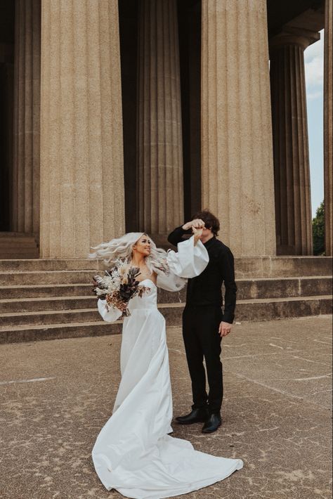 Nashville Elopement Photos, Nashville Elopement, Modern Elopement, Summer Elopement, Registry Office Wedding, The Parthenon, Boho Elopement, Wedding Day Photos, Let's Get Married