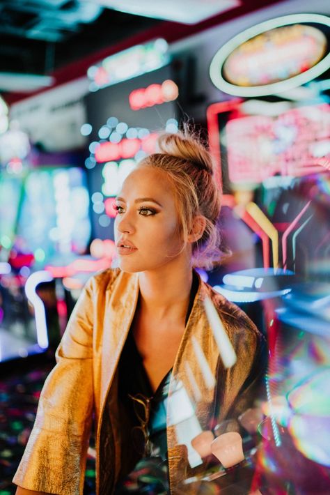 Arcade Shoot, Arcade Fashion, Arcade Photoshoot, Carnival Photos, Neon Photoshoot, Fashion Fotografie, Brandon Woelfel, Neon Photography, Fun Photoshoot