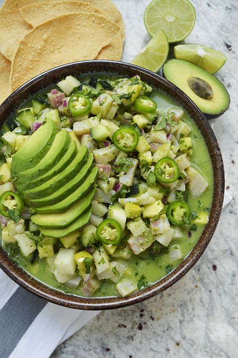 Ceviche verde - Pizca de Sabor Green Ceviche, Ceviche Verde, Wedding Breakfast, Fish And Seafood, Yummy Recipes, Summer Recipes, Seafood, Good Food, Yummy Food