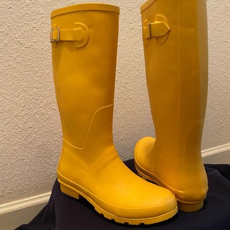 Nomad Yellow rain Boots (never worn). Size 9, regular fit, not wide calf. Yellow Rain Boots, Tall Rain Boots, Funny Poses, Wide Calf, Bright Yellow, Rain Boots, Boots, Yellow, Funny