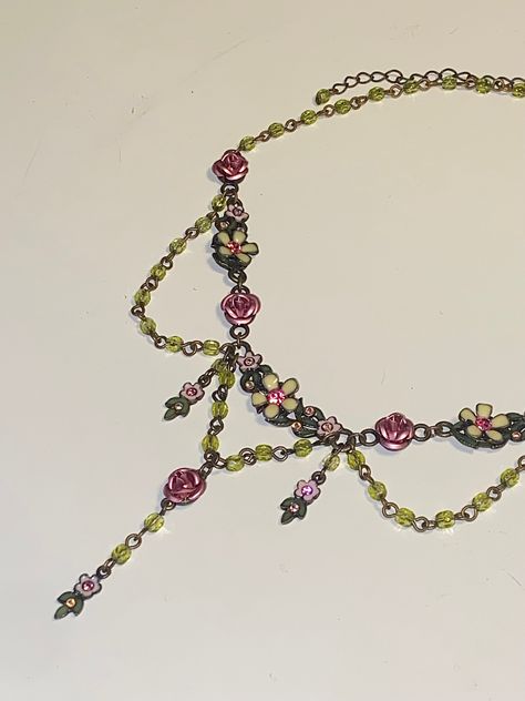 Pink And Green Fairy Outfit, Pink And Green Beaded Necklace, Pink And Green Necklace, Green And Pink Necklace, Pink And Green Jewelry, Y2k Pink And Green, Prom Necklaces, Flower Choker Necklace, Pink Charm