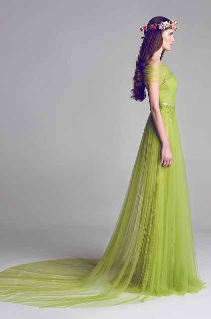 Margaery had exchanged the demure gown that she... - A Game of Clothes Hamda Al Fahim, Embellished Gown, Skirt Maxi, فستان سهرة, Gorgeous Gowns, Chiffon Lace, Beautiful Gowns, Fancy Dresses, Dream Dress