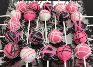 How to Display Cake Pops | Candy's Cake Pops Summer Denim Dress, Cake Pop Favors, Loose Denim Dress, Pink Cake Pops, Cake Pop Displays, Color Cake, Birthday Party Treats, Individual Cakes, Candy Cakes