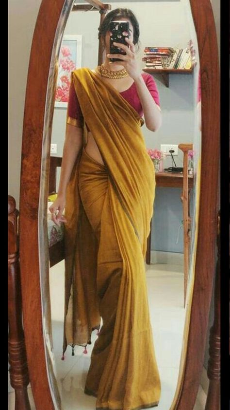 Khadi Cotton Saree, Simple Saree Designs, Indian Fashion Saree, Stylish Sarees, Indian Aesthetic, Saree Fabric, Saree Look, Blouse Length, Blouse Fabric