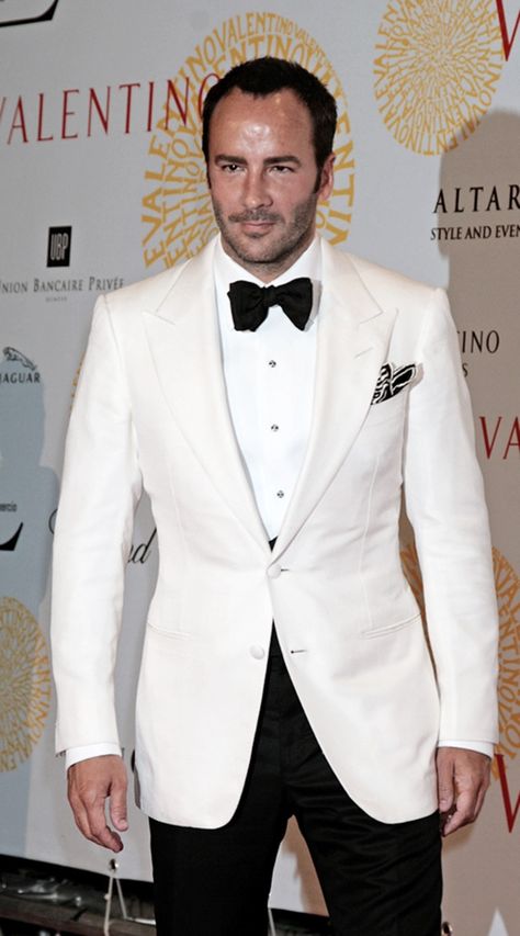 It's white tie done right by the timeless Tom Ford. Be sure to double check WELL IN ADVANCE when unsure of the dress code for formal occasions. White Wedding Suits For Men, White Jeans For Men, Best Man Suit, White Tuxedo Wedding, Tom Ford Tuxedo, Mens Tailored Suits, Mens Wedding Suits, White Wedding Suit, White Tux