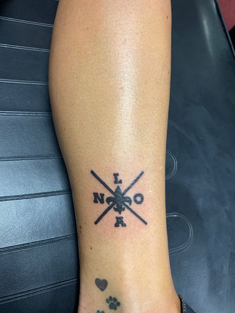 Saints Tattoo New Orleans, Nola Tattoos Ideas, New Orleans Tattoos, New Orleans Tattoo Ideas, New Orleans Tattoo, Saint Tattoo, Cousin Tattoos, Female Tattoos, Who Dat