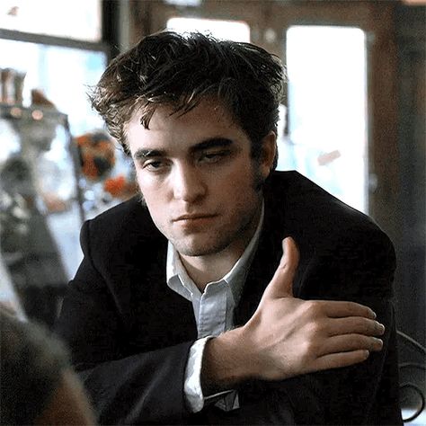 Robert Pattinson Remember Me, Robert Pattinson Movies, Rob Pattinson, Remember Me, Most Handsome Men, British Actors, Robert Pattinson, Im In Love, Soulmate