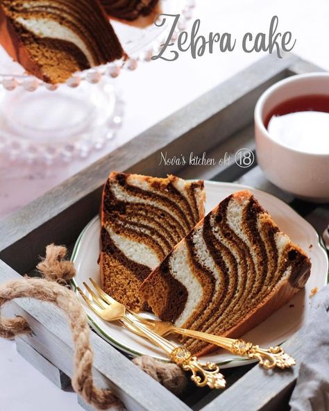 Aneka Resep Kue Kering di Instagram "Sebelum baca resep, Pencet Love 💗dulu ya bu :) ———————————- ZEBRA CAKE PUTIH TELUR  Source @bundnina_kitchen  Rebake @nova_classie  Bahan A…" Zebra Cake, Ethnic Recipes, Cake, Instagram, Tiramisu