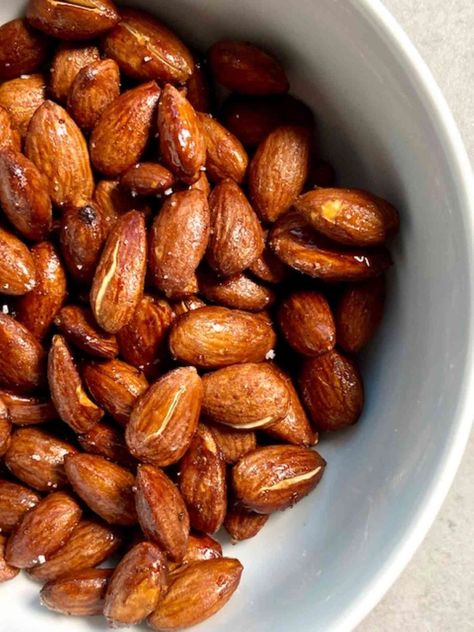 Maple Roasted Almonds, Vegan Apps, Spicy Almonds, Healthier Treats, Healthy Brunch Recipes, Candied Almonds, Low Histamine, Plant Based Recipes Easy, Veggie Snacks