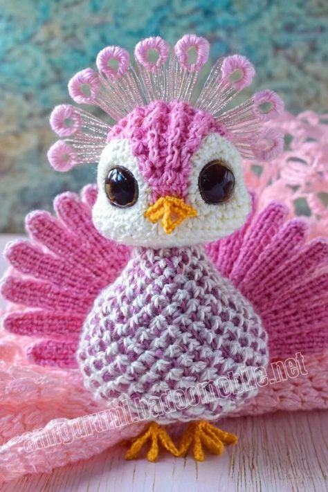 Amigurumi Crochet Peacock Pablo Free Pattern-2 – Free Amigurumi Crochet Crochet Peacock, Peacock Crochet, Knitting Quilt, Crochet Toys Free, Crochet Animal Amigurumi, Crochet Panda, Crochet Birds, Crochet Animals Free Patterns, Crochet Poncho Patterns