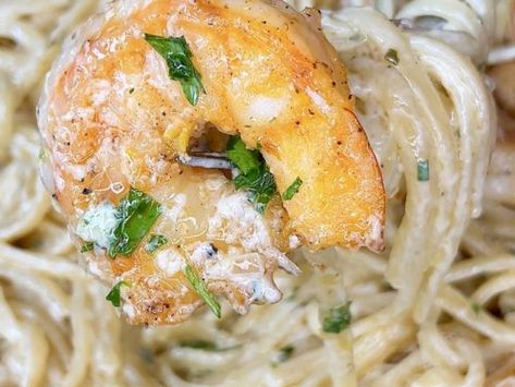 Creamy Shrimp Scampi, Dinner Party With Friends, Shrimp Marinade, Creamy Shrimp, Party With Friends, Marinated Shrimp, Jumbo Shrimp, Honey Chicken, Cooking With Olive Oil