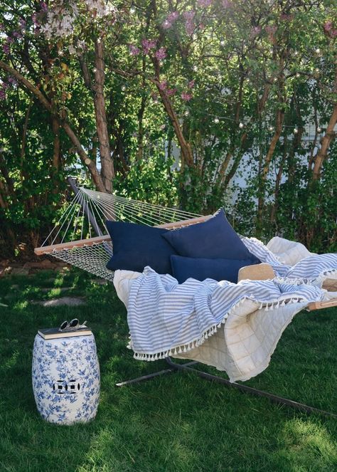 Cozy Hammock, Patio Hammock, Linen Blanket, Pillows Blue, Backyard Hammock, Stripe Blanket, Hammock Bed, Outdoor Hammock, Double Hammock