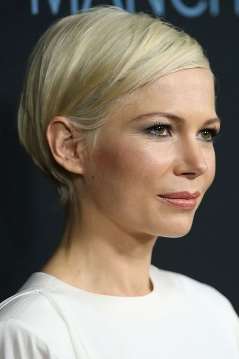 Balayage Pixie, Michelle Williams Hair, Kort Bob, Color Balayage, Prom Hairstyles For Short Hair, Bob Hair, Michelle Williams, Short Blonde, Short Blonde Hair