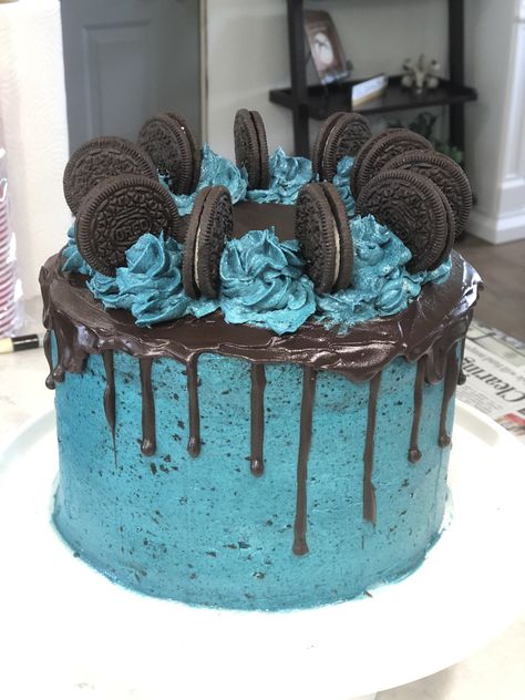 Chocolate fudge cake with Oreo buttercream Chocolate Cake For Boy, Blue Oreo Cake, Boys Birthday Cakes Simple, Blue Cakes For Boys, Blue Cookies And Cream Cake, Blue Birthday Cakes For Boys, Oreo Bday Cake, Chocolate Cake With Blue Frosting, Boys 13th Birthday Cake