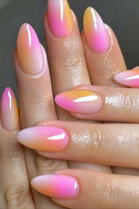 Tropical Elegance: Classy Almond Nails in Pink & Tangerine Ombre! Classy Almond Nails, Paznokcie Hello Kitty, Kutek Disney, Unghie Sfumate, Chic Nail Art, Nagel Tips, Summery Nails, Makijaż Smokey Eye, Almond Nails Designs