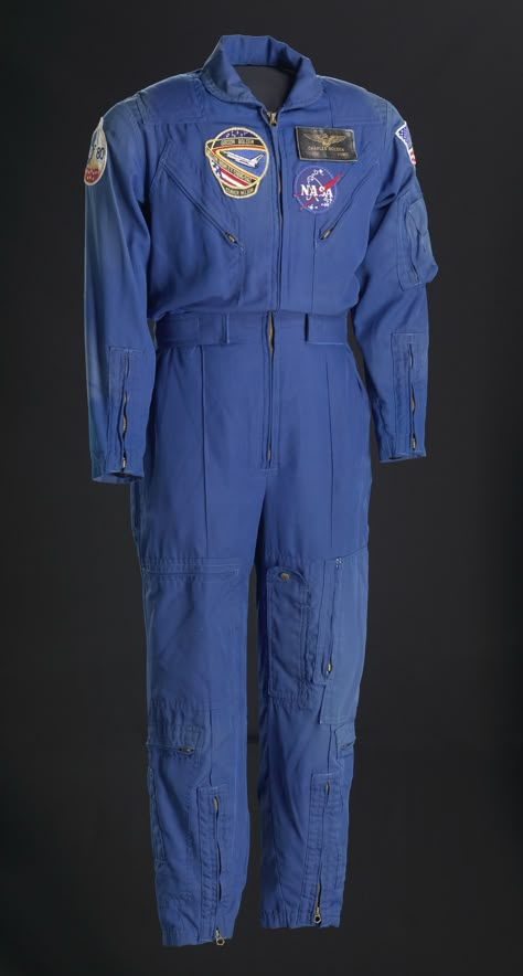 Air Force Flight Suit, Astronaut Flight Suit, Space Suit Fashion, Space Suit Aesthetic, Flight Suit Outfit, Nasa Uniform, Nasa Jumpsuit, Nasa Suit, Astronaut Jacket