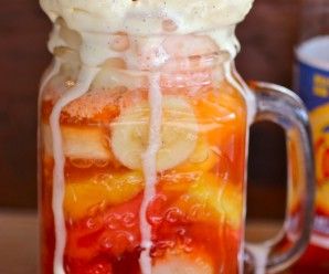 Salpicón de Frutas (Colombian Fruit Cocktail) - My Colombian Recipes Colombian Desserts, Colombian Recipes, Colombian Cuisine, Coconut Candy, Colombian Food, Popular Desserts, Fruit Cocktails, Latin Food, Sweet Taste