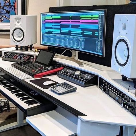 Home Studio Desk, Home Recording Studio Setup, Recording Studio Setup, Home Studio Ideas, Music Studios, Recording Studio Design, Recording Studio Home, Home Studio Setup, Studio Desk