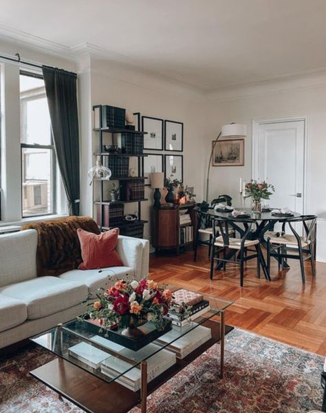 Apartment With Character, Victorian Apartment, Houston Apartment, Parisian Decor, Bright Living Room, Apartment Aesthetic, Dining Nook, Nyc Apartment, Trendy Home