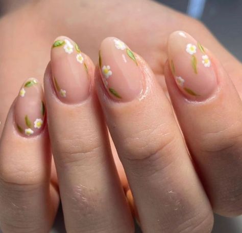 Nails Floral Simple, Flower Outline Nails, Now Nails Design, Subtle Floral Nails, Grandma Nails Designs, Mini Flower Nails, Medium Almond Nails Designs Summer, Floral French Manicure, Dainty Summer Nails