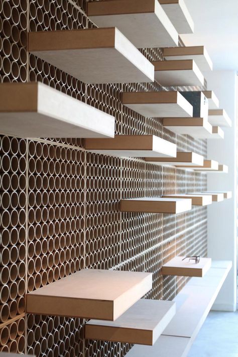 DR York optical store DCPParquitectos Los Angeles 09 Modular Furniture Design, Asma Kat, Modular Shelving, Retail Store Design, غرفة ملابس, Minimalist Furniture, Retail Interior, Fitted Furniture, Modular Furniture