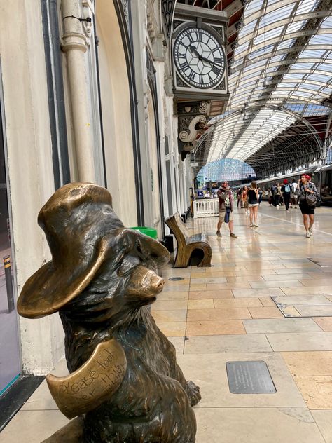 Cat Cardigan, Paddington Station, Paddington Bear, Bucket List Destinations, Iconic Landmarks, Europe Travel, Places Ive Been, London, Photography