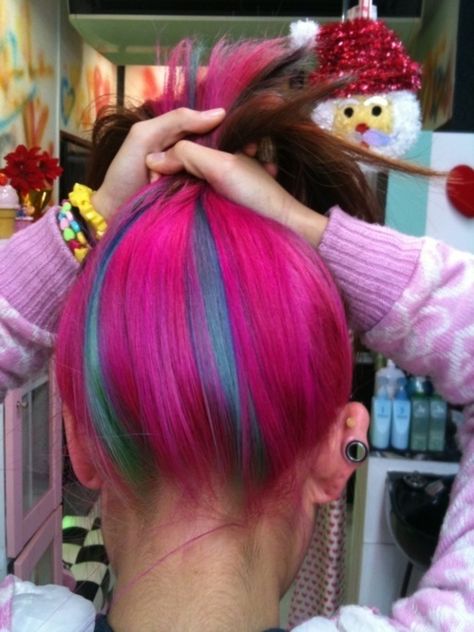 Underlights Hair, Funky Hair, Scene Girl, Hair Done, Bright Hair, Funky Hairstyles, Colorful Hair, Hair Coloring, Colored Hair