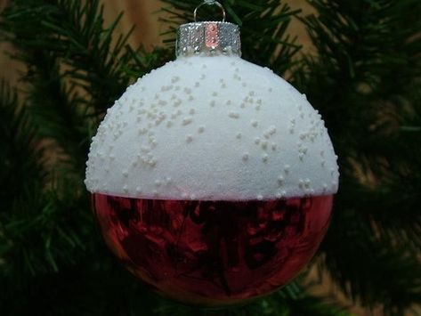 Bobber Christmas Tree, Bobber Ornament Diy, Fishing Ornaments Diy, Fishing Ornaments, Fishing Christmas Tree, Lake Christmas, Hunting Ornaments, Fishing Bobbers, Fishing Christmas Ornaments