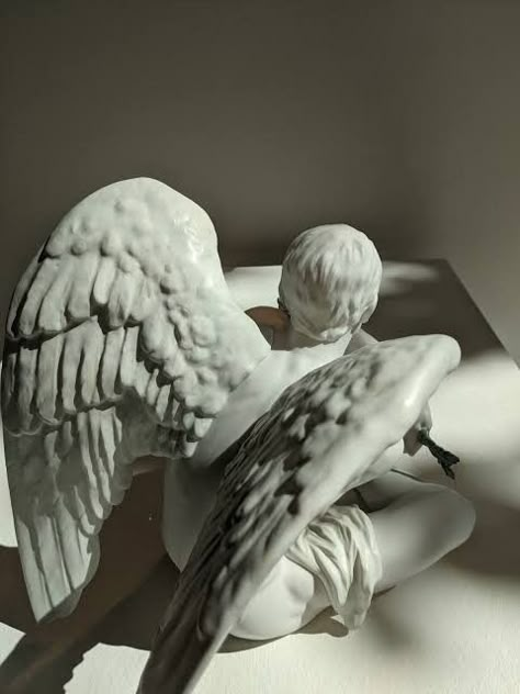 Wings From The Back, Male Angel Statue, Angle Core, Greek Sculptures, Winged People, Alexei Romanov, Male Angel, White Goth, Soft Colour