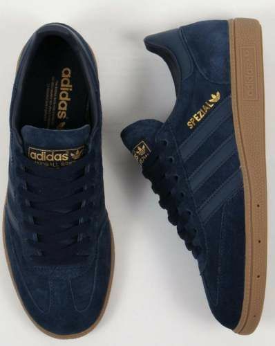 Adidas Superstar Vintage, Adidas Munchen, Dr Shoes, Skandinavian Fashion, Adidas Spezial, Sneakers Adidas, Adidas Outfit, Swag Shoes, On Sneakers