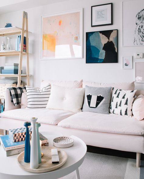 Millennial Pink Decorating Ideas From My Living Room Pink Decorating Ideas, Pink Sofas, Rosa Sofa, Millennial Decor, Best Blush, Casual Family Rooms, Pink Room Decor, Millennial Pink, Pink Sofa