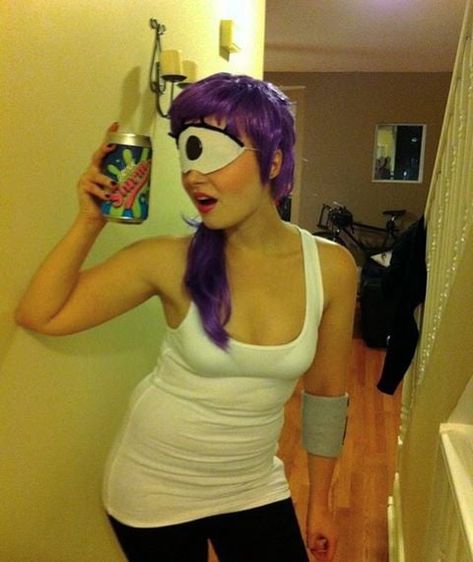 Leela Leela Futurama, Tiffany Costume, Halloween Makeup Kits, Easy Diy Halloween Costumes, Halloween 2010, Easy Halloween Costumes For Women, Halloween Costumes For Women, Diy Halloween Costumes For Women, Diy Halloween Costumes Easy