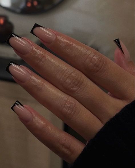 Basic Square Nails Acrylic, Classy Black Nails Square, Black Elegant Nails Square, Dark Square Nails, Straight Nails, Black French Tip Nails Tapered Square, Business Nails Professional, Clean Girl Nails Square, Classy Square Nails